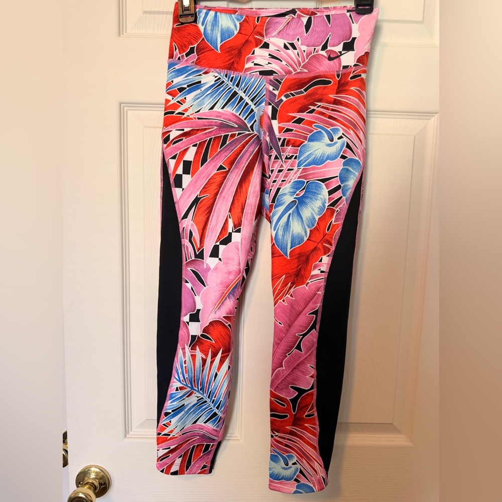 Nike Dri-FIT Floral Print Leggings - Pink, Red, Blue